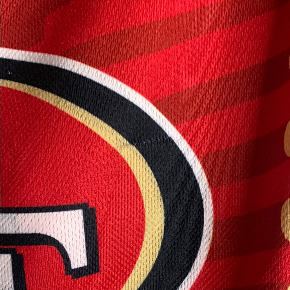 Reversible Red 49ers Graphic T-Shirt - Picture 6 of 9